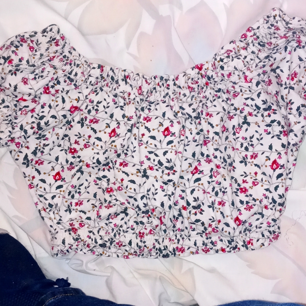 White floral Crop Top